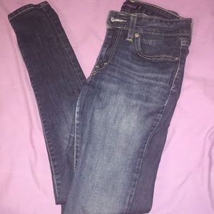 Levi’s skinny jeans